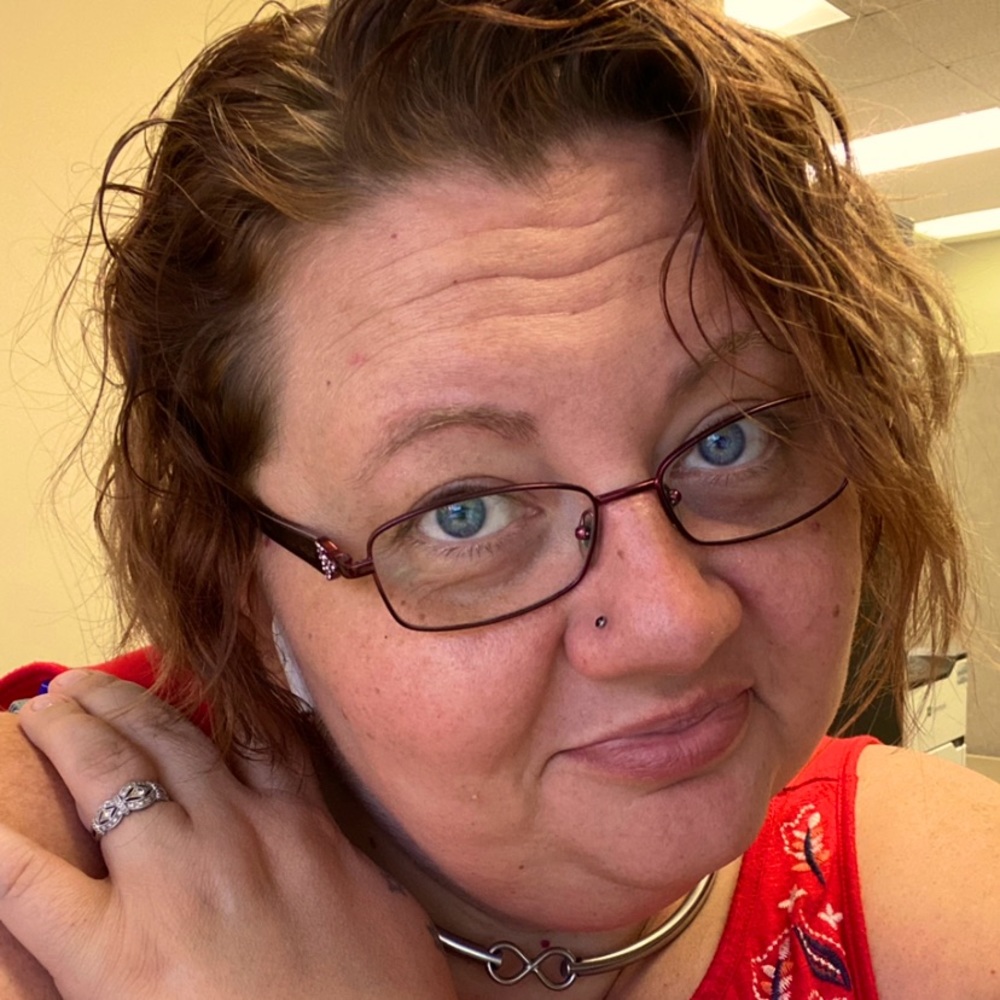 Meet your Posher, Amanda